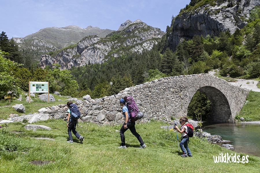 Pirineo aragonés con niños