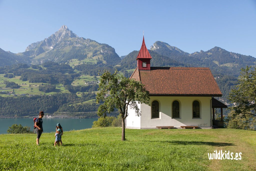 Suiza en familia - Iglesia de Betlis